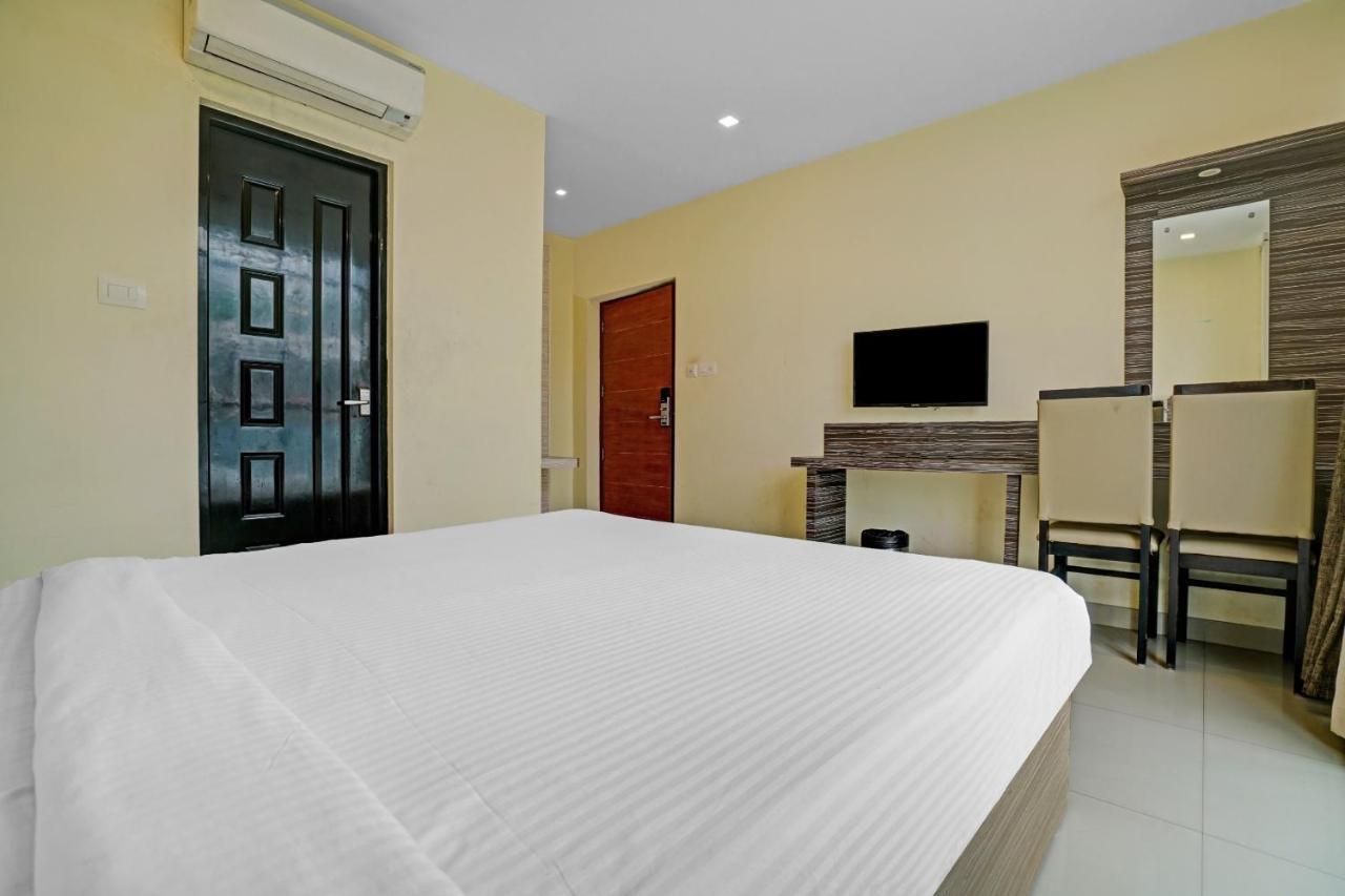 Capital O 87015 Hotel Al Salama Kochi Exterior photo