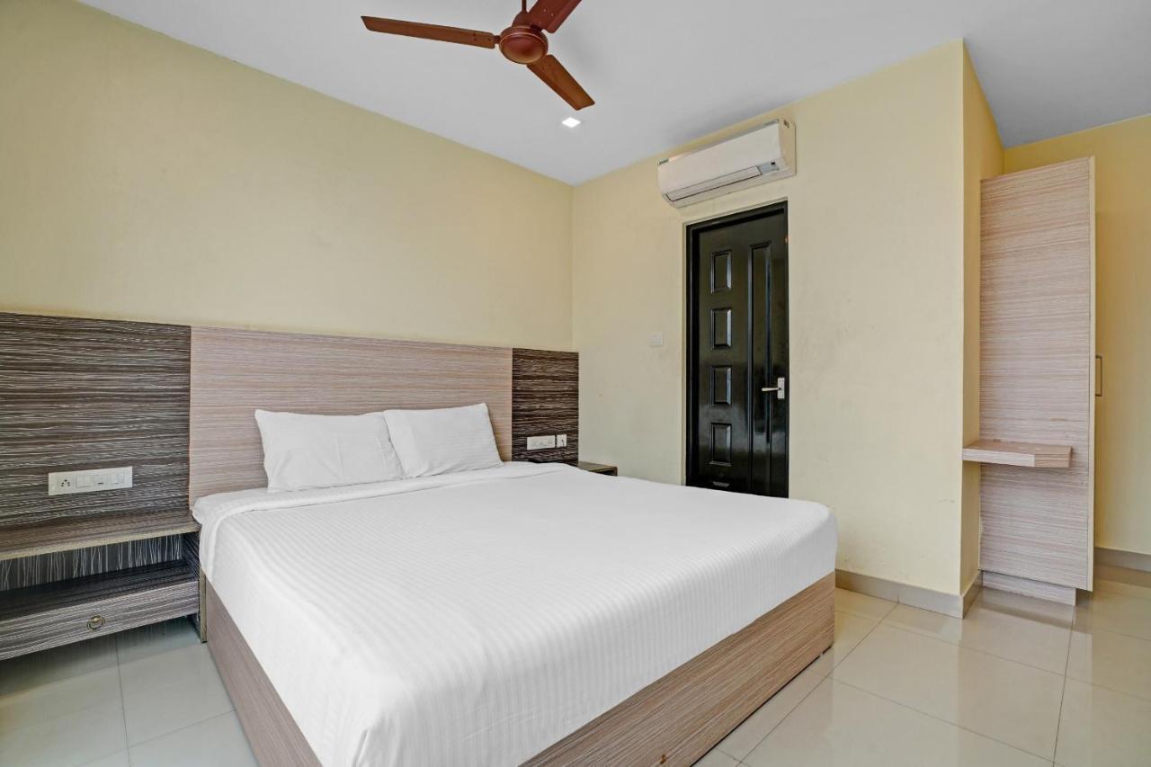 Capital O 87015 Hotel Al Salama Kochi Exterior photo