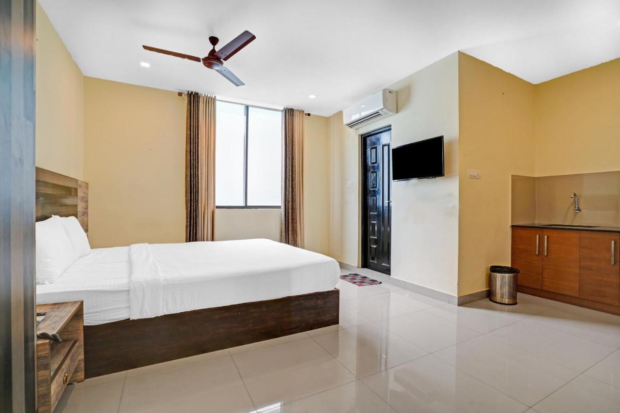 Capital O 87015 Hotel Al Salama Kochi Exterior photo