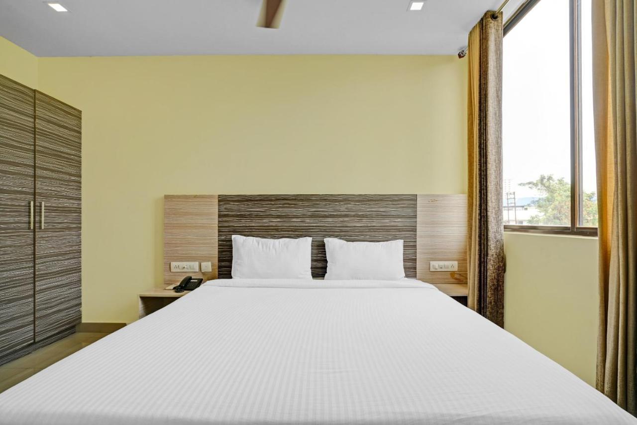 Capital O 87015 Hotel Al Salama Kochi Exterior photo