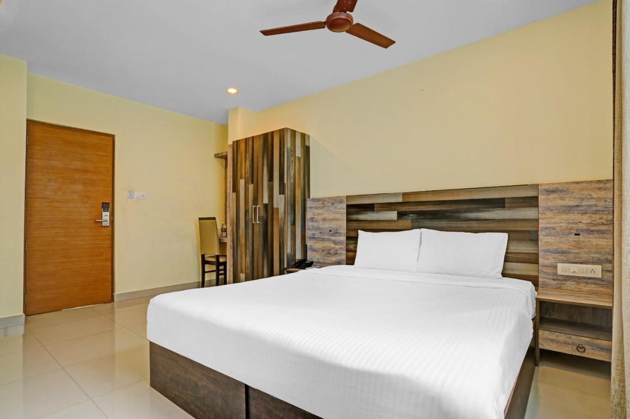 Capital O 87015 Hotel Al Salama Kochi Exterior photo